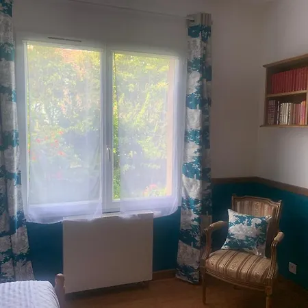 La Maison Aux Roses * Vaux (Vienne)