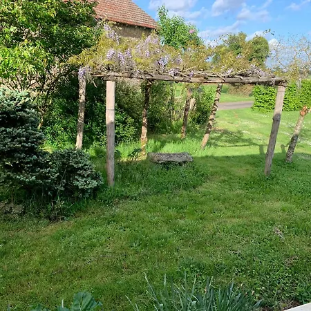 La Maison Aux Roses *