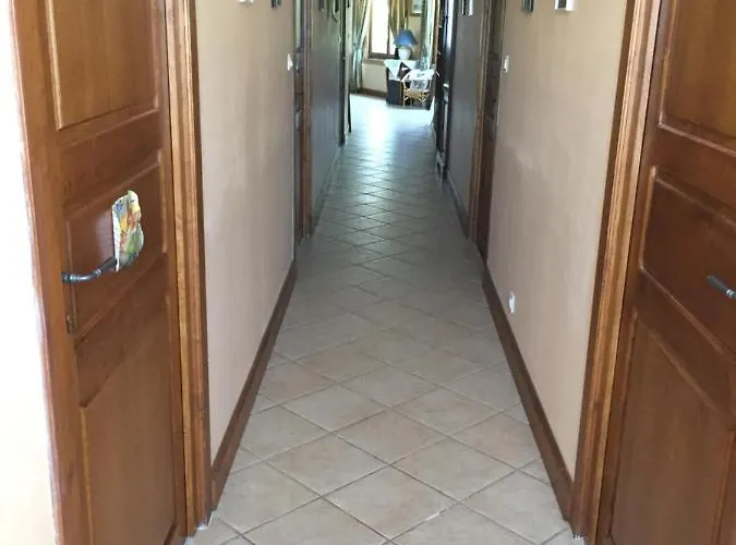 La Maison Aux Roses * Vaux