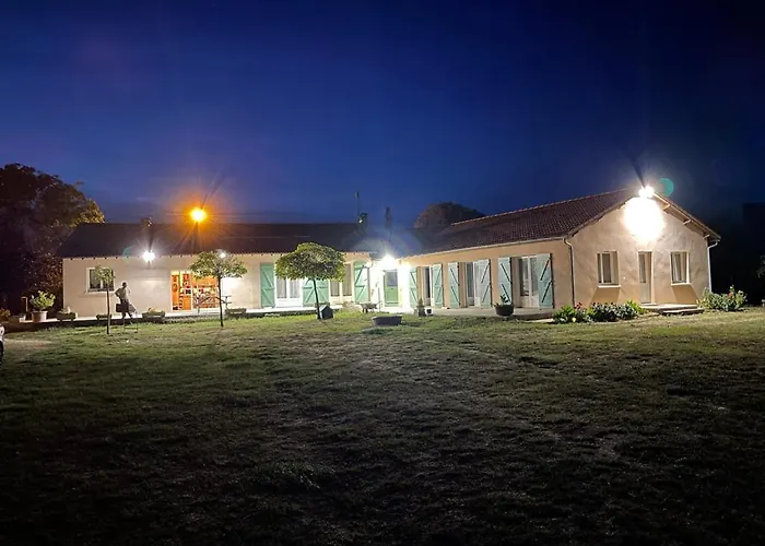 La Maison Aux Roses カントリーハウス Vaux