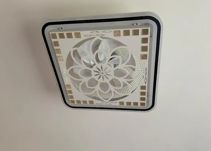 カントリーハウス La Maison Aux Roses *